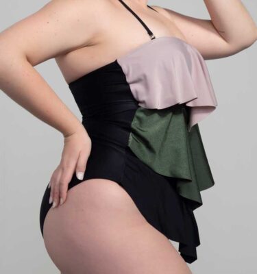 malla enteriza modelo Emma rosa y verde plus size