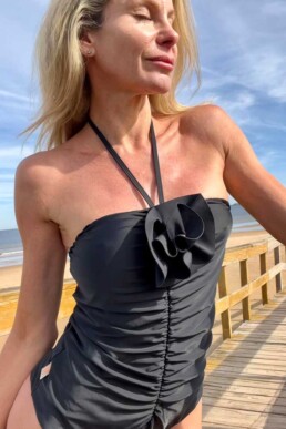 Traje de baño. Enteriza Mujer