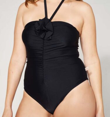 Traje de baño. Enteriza Mujer
